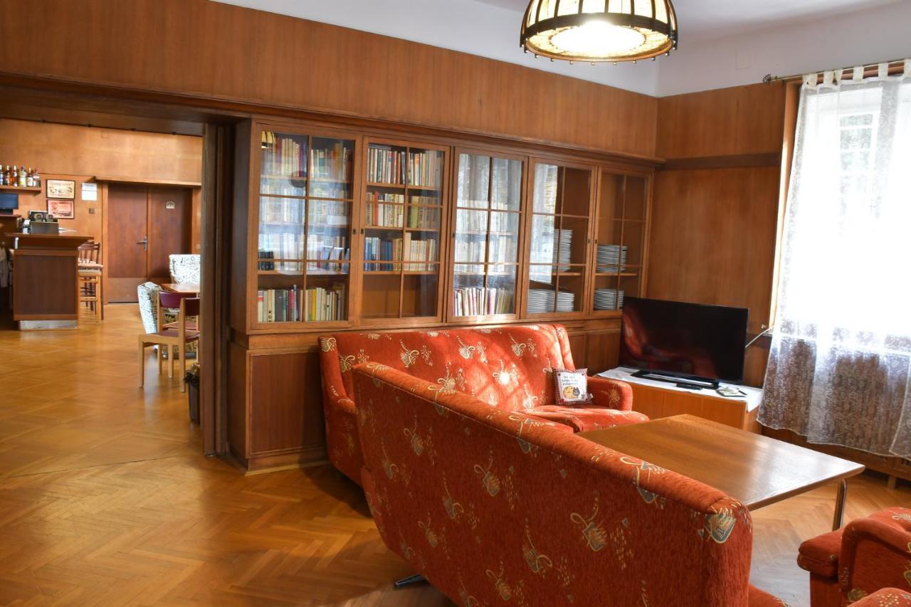 Sola Gratia Hotell Bystřice pod Hostýnem Exteriör bild