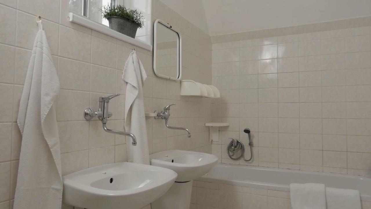 Sola Gratia Hotell Bystřice pod Hostýnem Exteriör bild